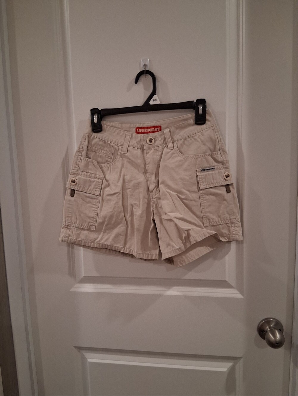 UNIONBAY Women's Cargo Shorts in Beige Size 3